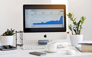 开云体育app-新星崛起！年轻球员在德甲赛场大放异彩，德甲球员年龄限制